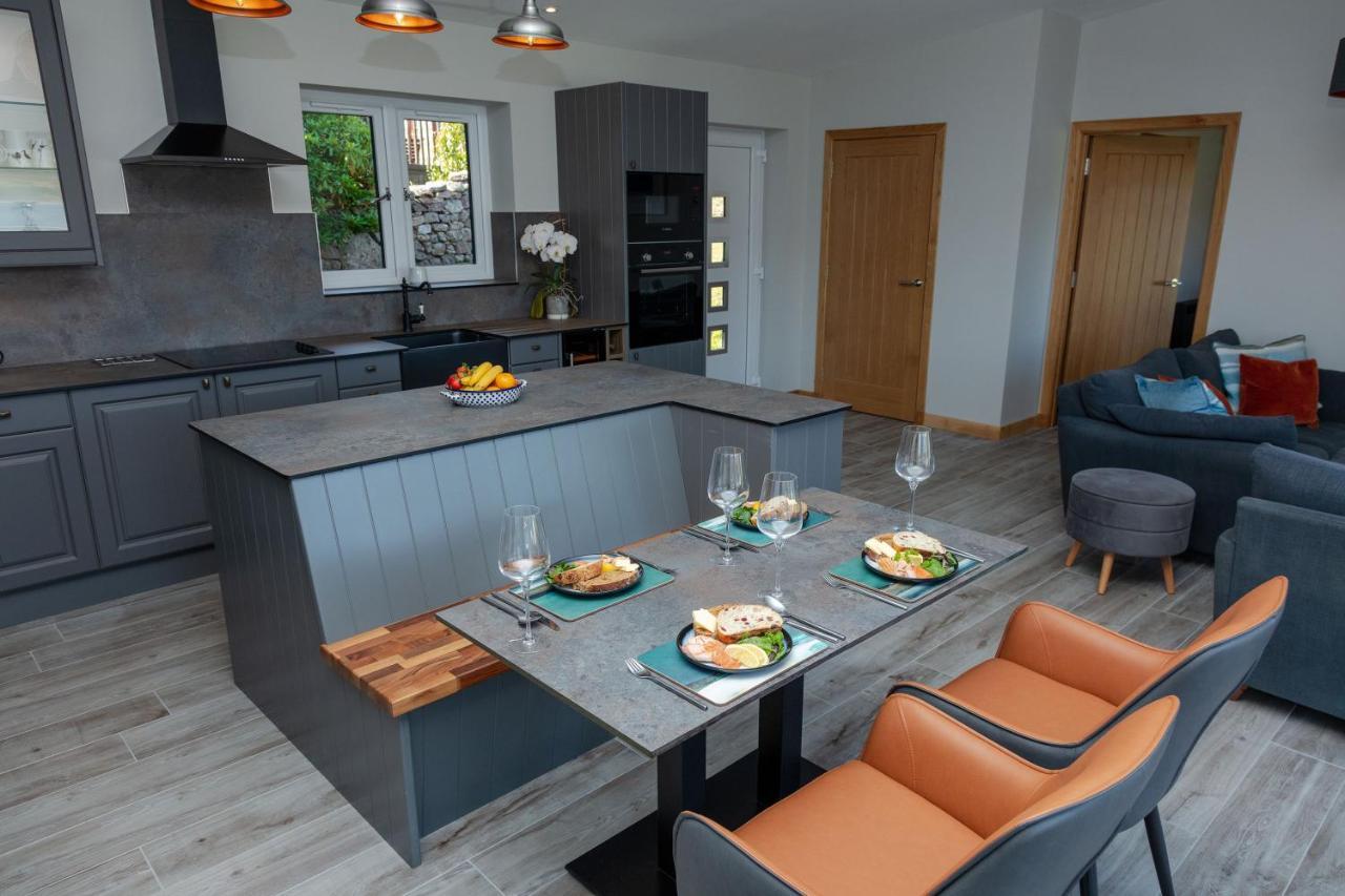 Birches Lodge With Hot Tub Dundonnell 外观 照片